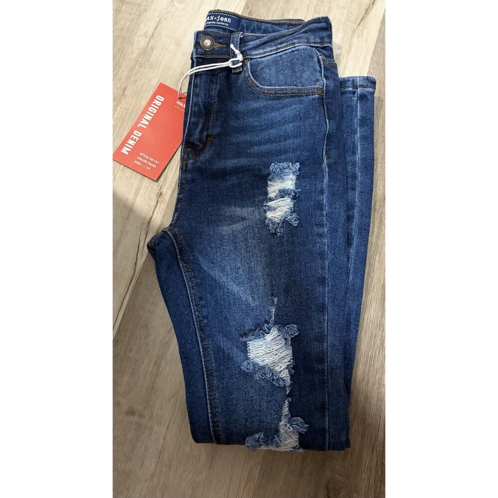 Juniors Wax and Jean Ripped Jeans Size 1 NWT A9